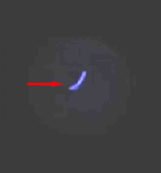 Reportan que un Gran OVNI Azul cayó en el océano de Hawaii