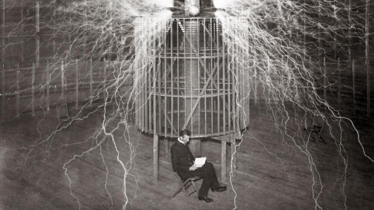 Entrevista a Nikola Tesla