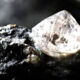Existen mil billones de toneladas de diamantes en el interior de la Tierra, y brotan a la superficie como un "manantial"