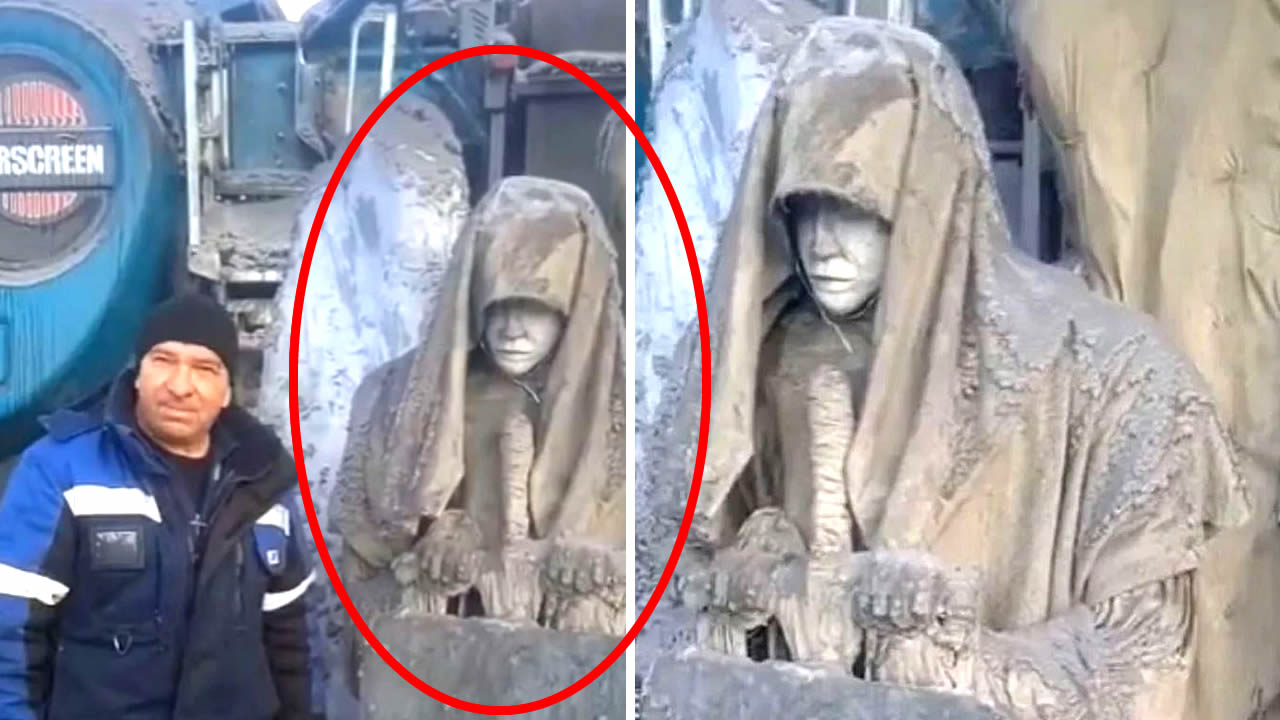 La misteriosa estatua de un ángel desenterrada por mineros en el permafrost en Siberia