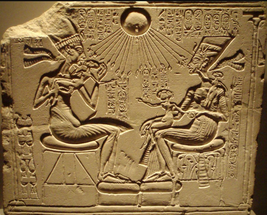 Atón, el disco solar del faraón Akenatón