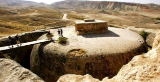 Estupa de Takht-e Rostam en Aybak, Afganistán